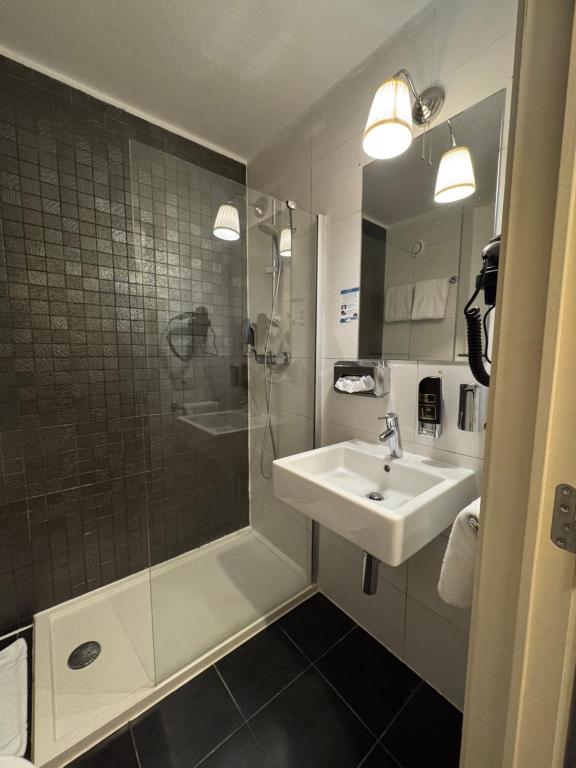 Trip Inn Eden Antwerpen - Resim 24