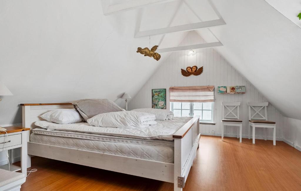 Area soggiorno di Charming Home In Samsø With 1 Bedroom