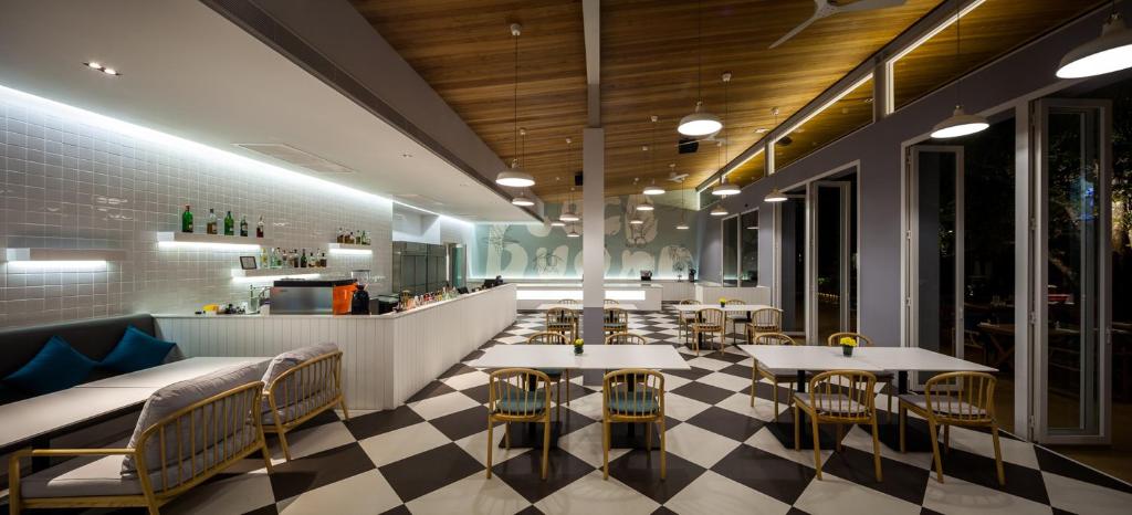 Restaurace v ubytování Bann Pantai Resort