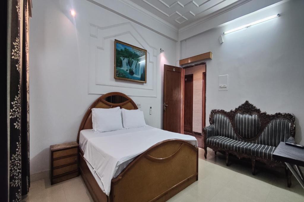 Voodi või voodid majutusasutuse Hotel Purohit Sindhi Camp toas