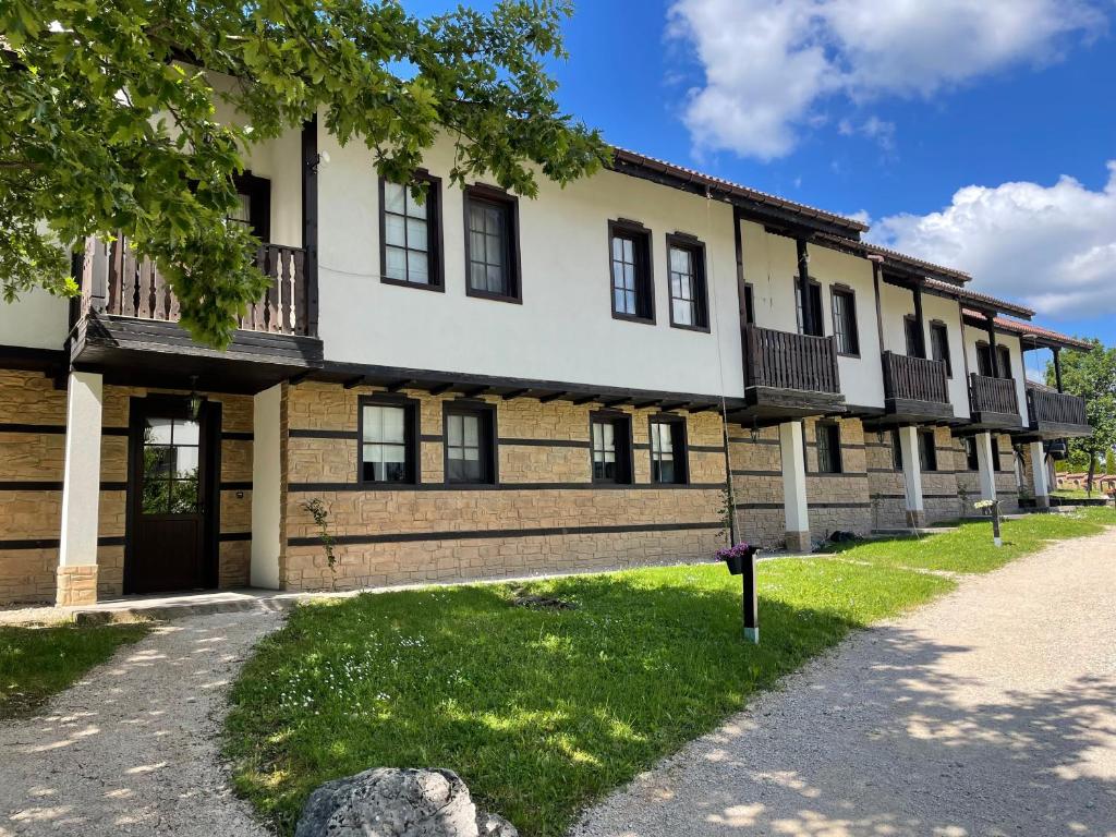 GeshaHillPark villas 55