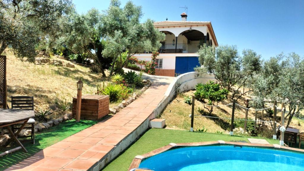 Bazén v ubytování Finca Pil - Casa rural con piscina nebo v jeho okolí