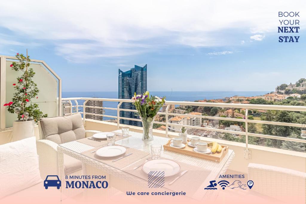 Un balcon sau o terasă la High-end Residence With Pool And Panoramic Views