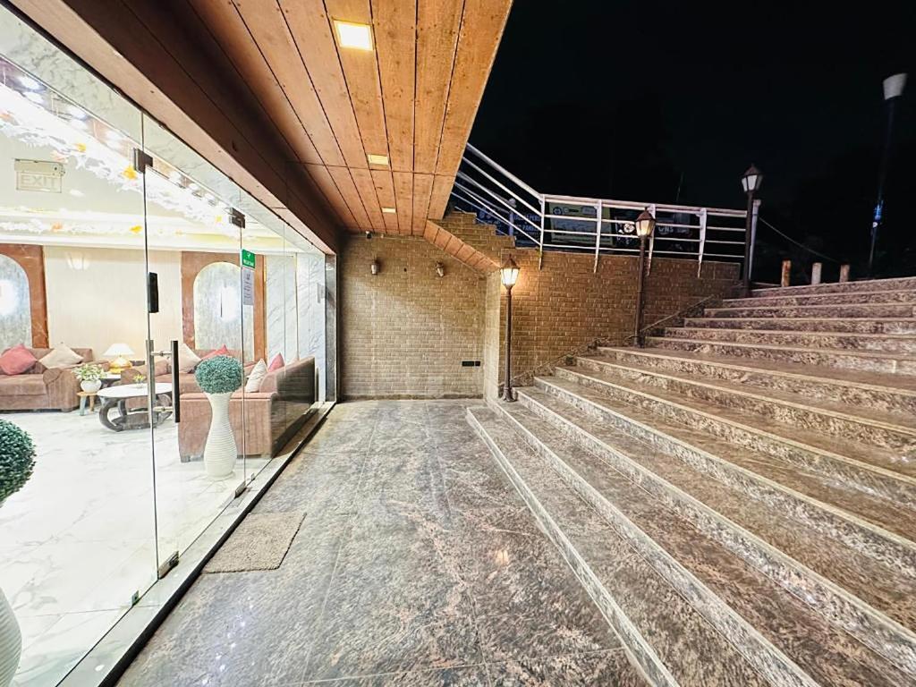 Fotografie z fotogalerie ubytování Hotel IP Swarn Near Anand Vihar Vaishali Ghaziabad v destinaci Ghaziabád