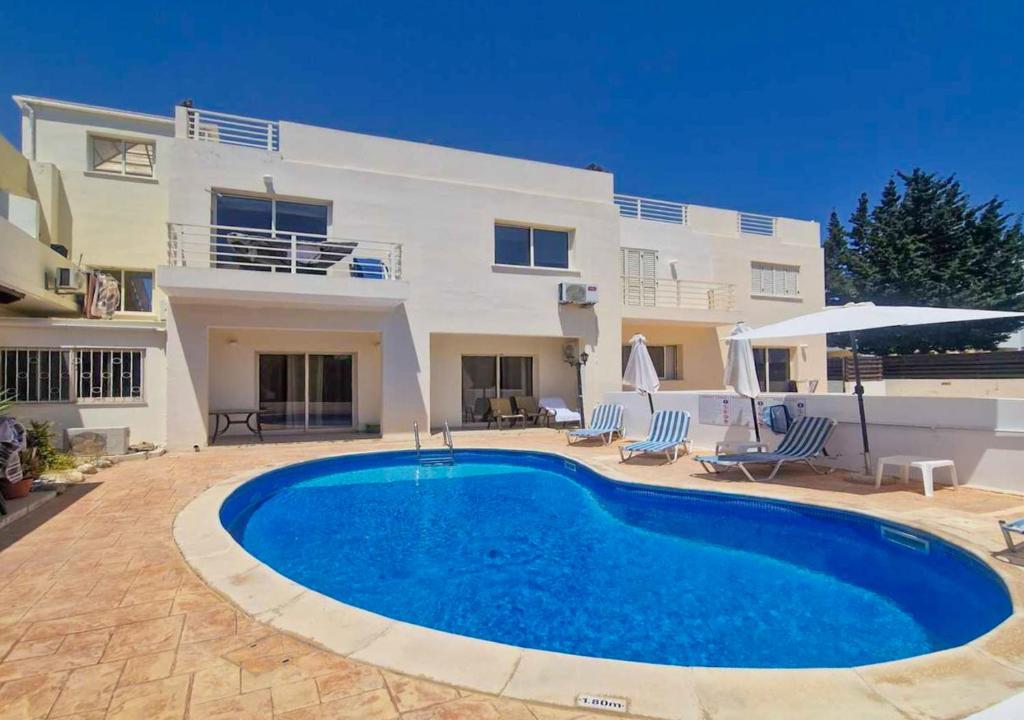 Sunshine Apartment