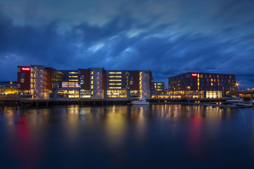 Nespecifikovaný výhled na destinaci Trondheim nebo výhled na město při pohledu z hotelu