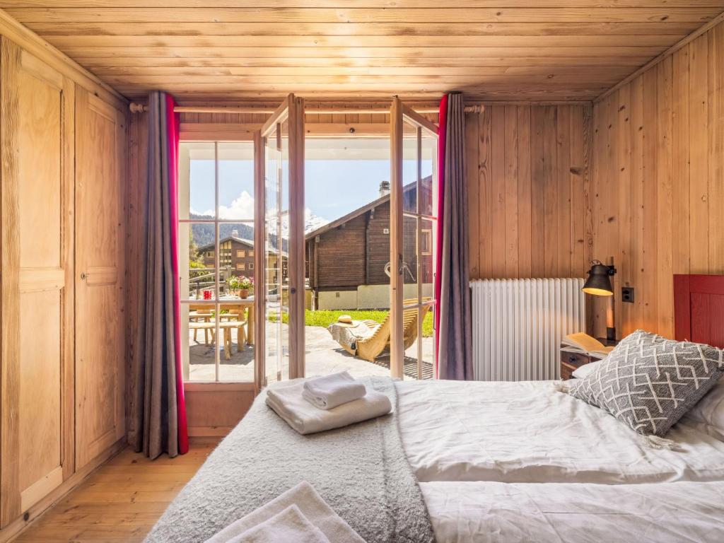 Postel nebo postele na pokoji v ubytování Apartment Fury rez by Interhome
