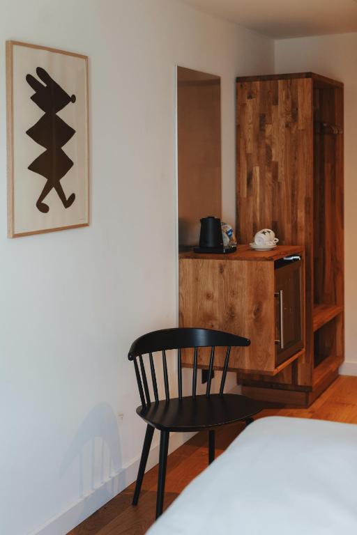 Man Met Bril Koffie Hotel - Resim 7