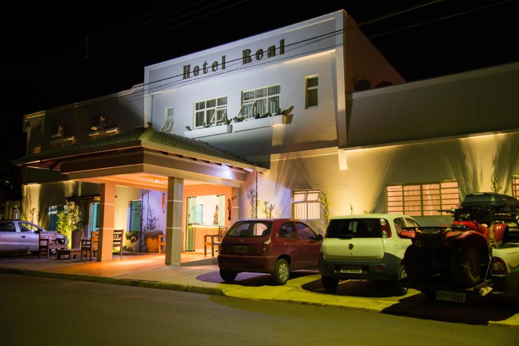  Hotel Real