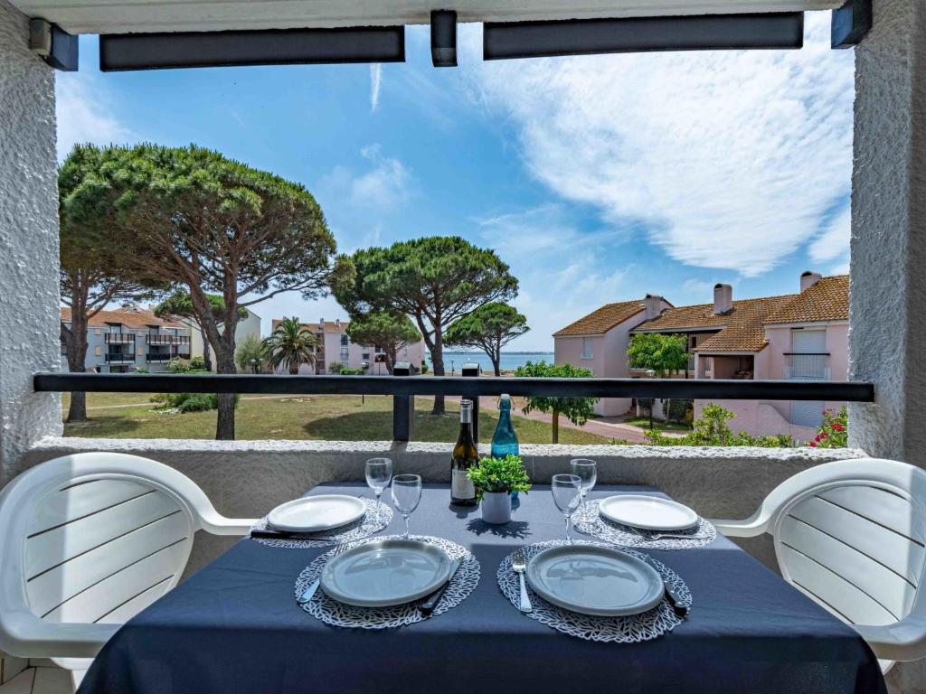 Apartment Antigua-4 by Interhome