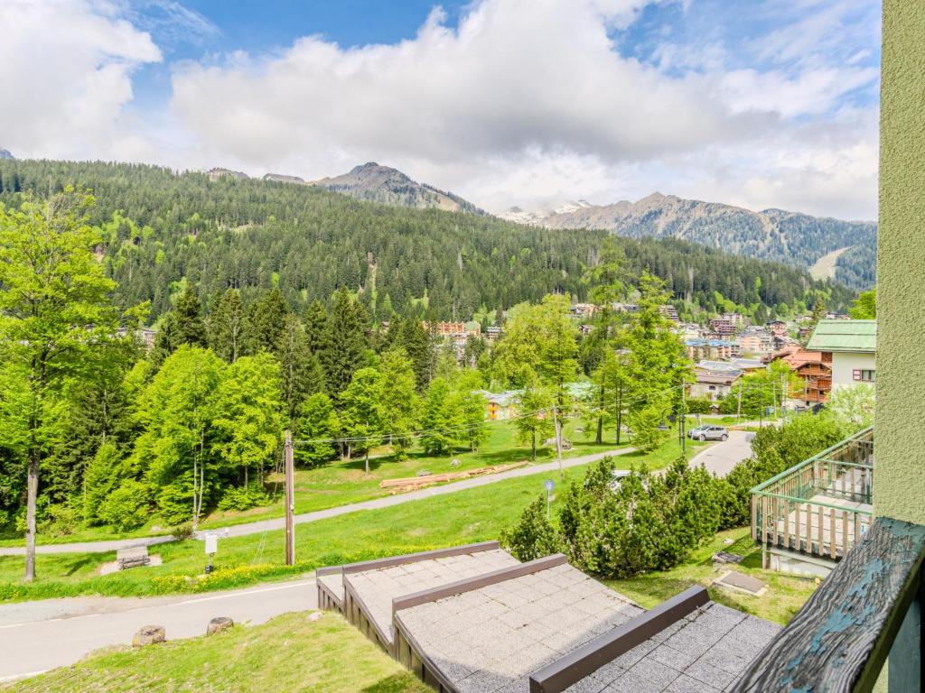 Apartment Vallesinella by Interhome, Madonna di Campiglio — foto della struttura 5