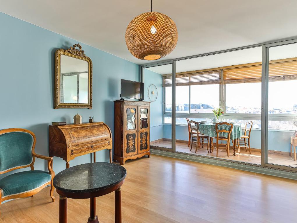 Posedenie v ubytovaní Les Salines - Appartement - Gare des Sables