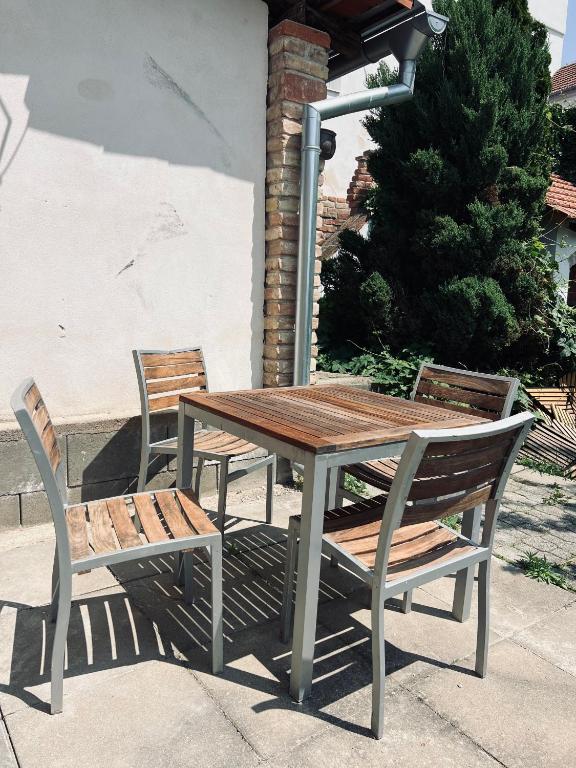Fotografie z fotogalerie ubytování Mikulovský domeček s terasou, zahradou a vinným sklípkem v destinaci Mikulov