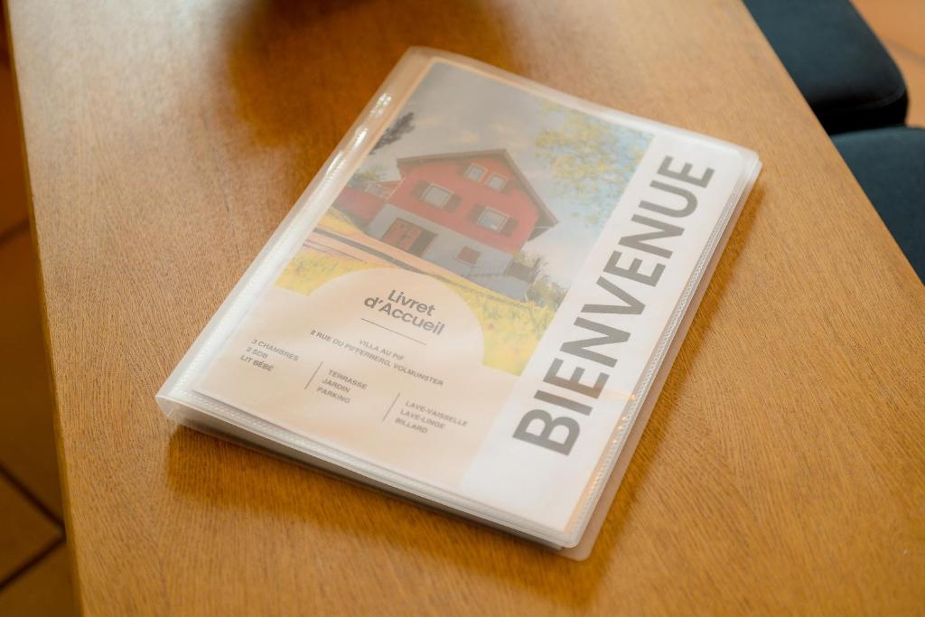 Certifikát, hodnocení, plakát nebo jiný dokument vystavený v ubytování Au PIF