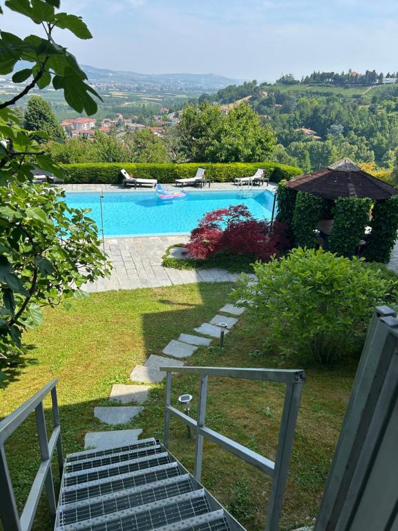 Basen w obiekcie Alba View Apartment with Pool lub w pobliżu