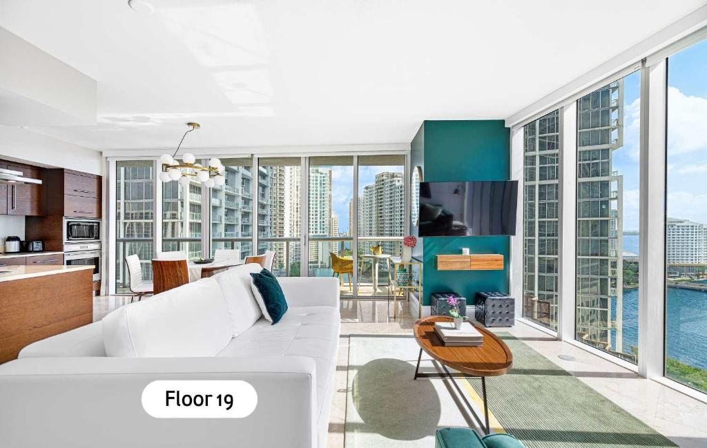 Χώρος καθιστικού στο MVR - Luxury Tower Stay with Miami Views