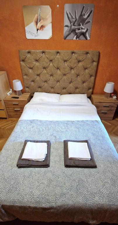 Domum Unirea, across the street of Old City Center - 