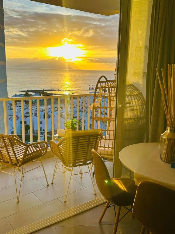 Exclusive ocean front apartment