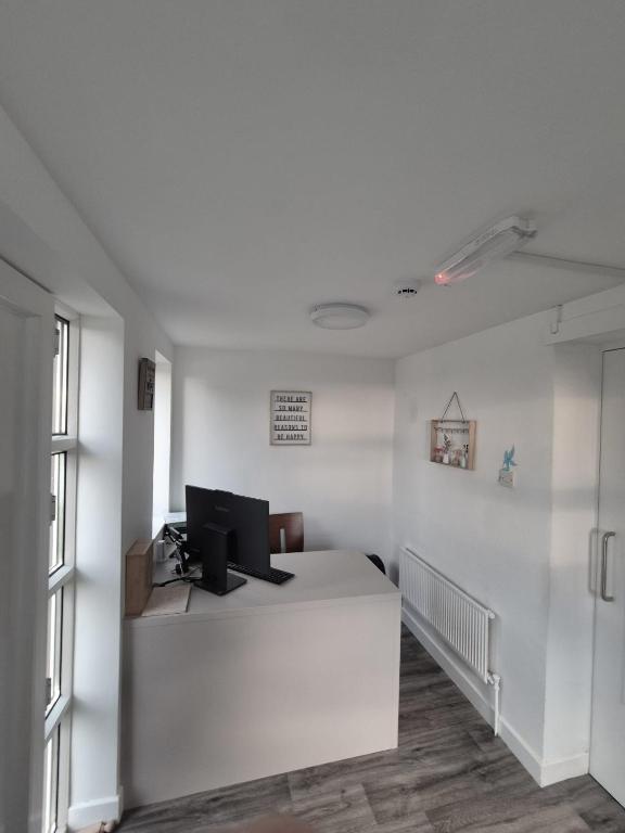 Ein Bett oder Betten in einem Zimmer der Unterkunft The Nest at Strandhill
