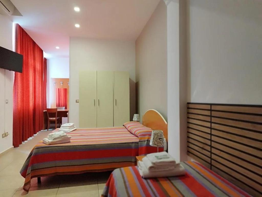 B&B Villa Martoglio - Triple Room With Private Bathroom