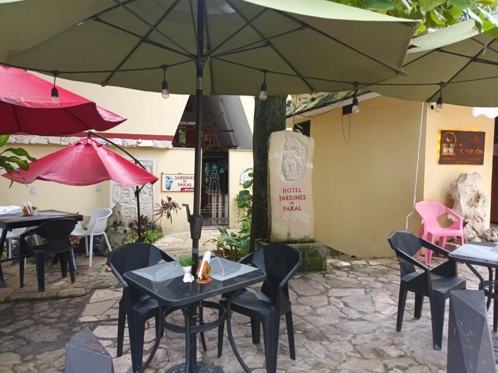 Restaurace v ubytování Hotel - Museo Xibalba