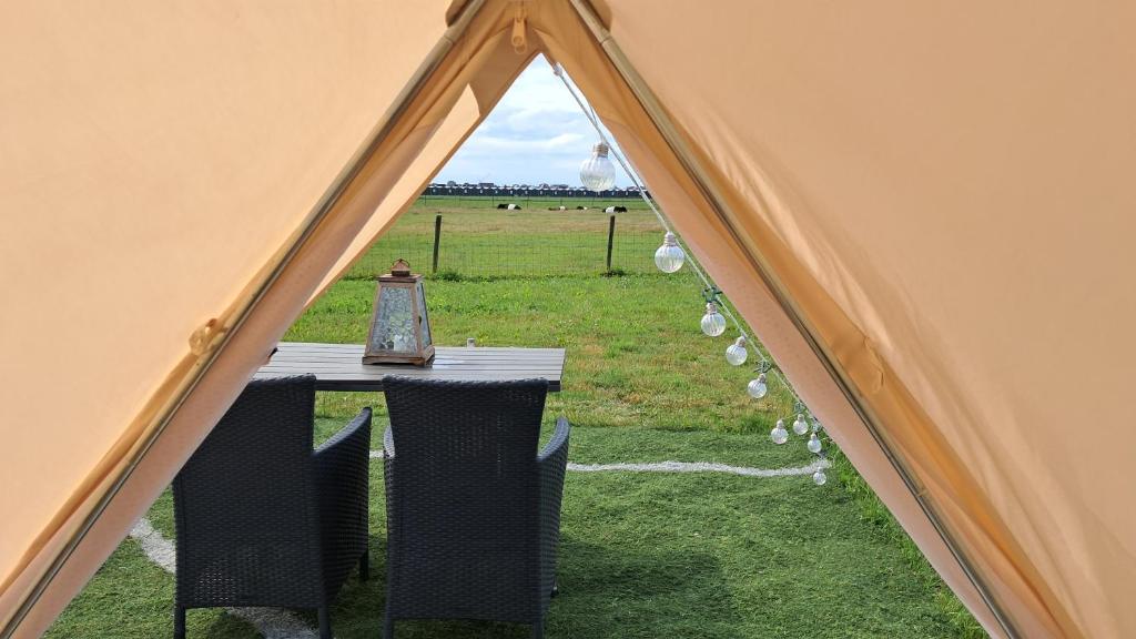 Fotografie z fotogalerie ubytování Glamping tent met privé sanitair v destinaci Hensbroek