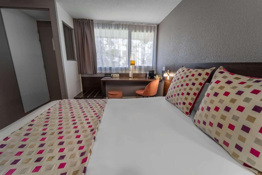 Postel nebo postele na pokoji v ubytování Sure Hotel by Best Western Biarritz Aeroport