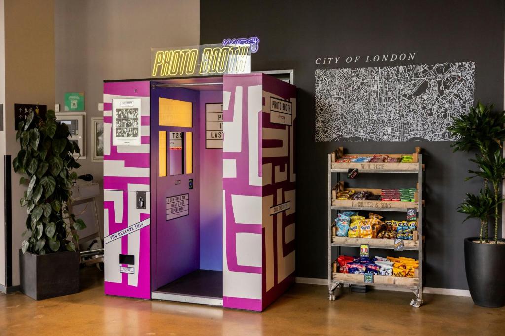 Moxy London Stratford - Resim 36