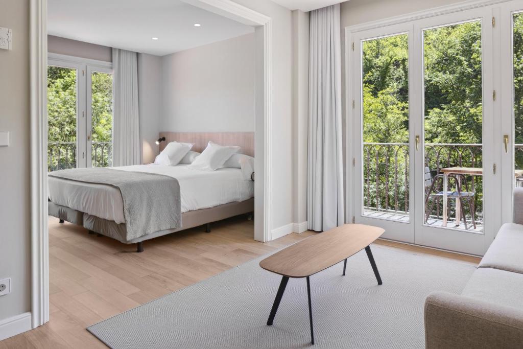 Hotel Venta de Etxalar - 1