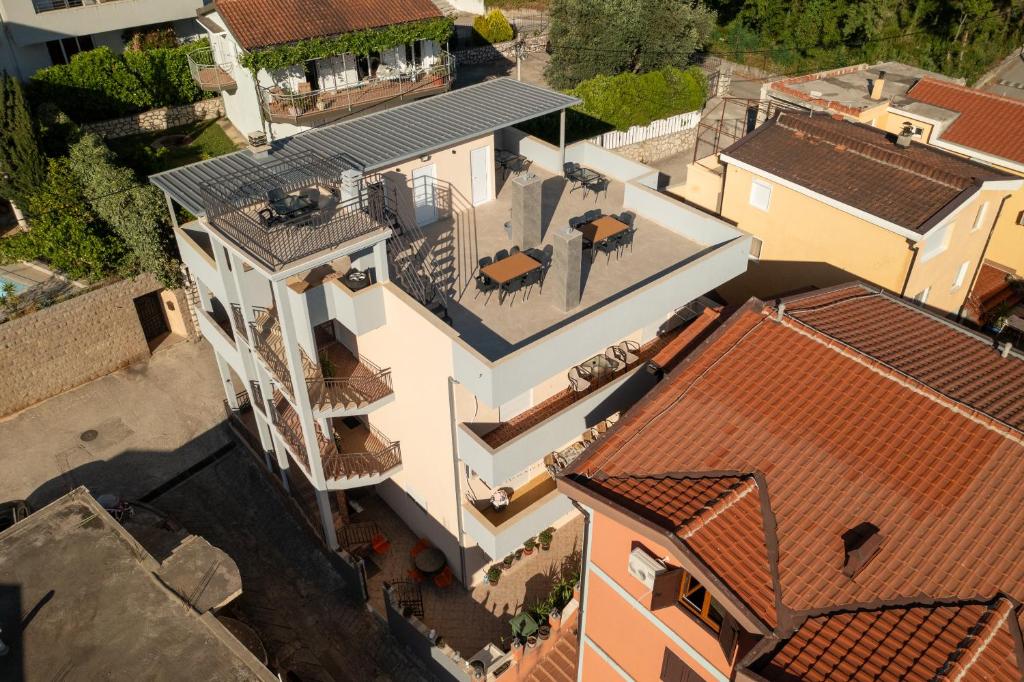 Budova, kde se apartmán nachází