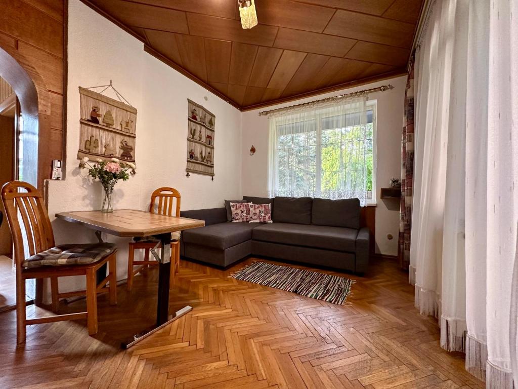 Część wypoczynkowa w obiekcie Rita Apartman Balatonszéplak