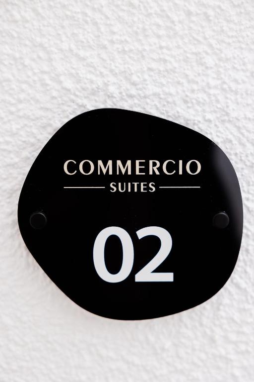 Certifikát, hodnocení, plakát nebo jiný dokument vystavený v ubytování Commercio Suites Santorini