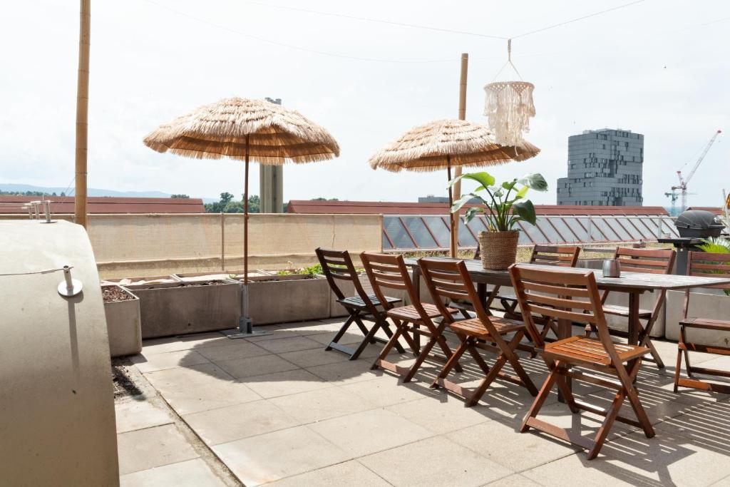 Penthouse Rooftop Loft, 190sq, Panorama Terrace, 1min to Main Station- 5min to City - Resim 25