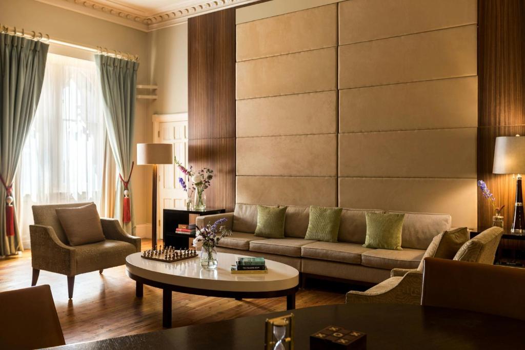 St Pancras London, Autograph Collection - Resim 39