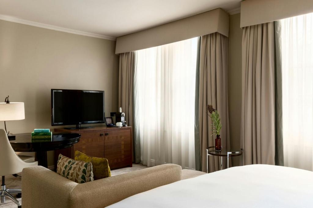 St Pancras London, Autograph Collection - Resim 42