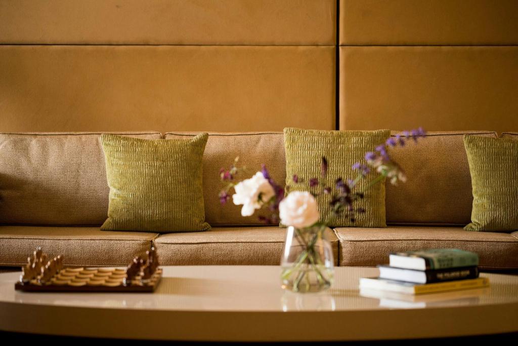 St Pancras London, Autograph Collection - Resim 10