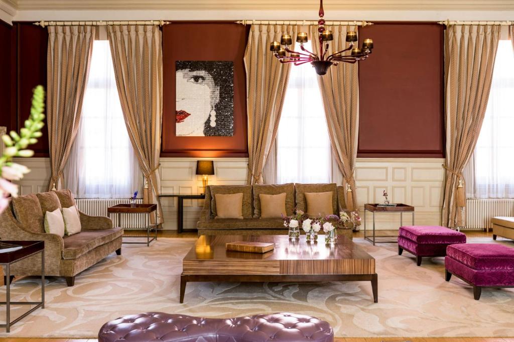 St Pancras London, Autograph Collection - Resim 15