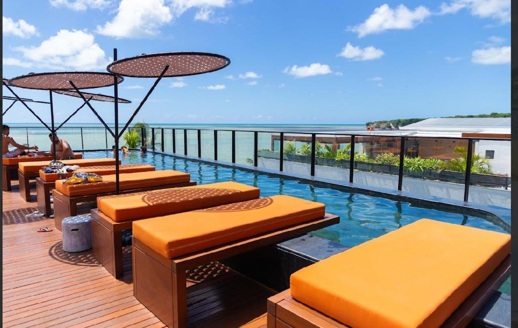 Swimmingpoolen hos eller tæt på Flat Luxo no Setai Edition