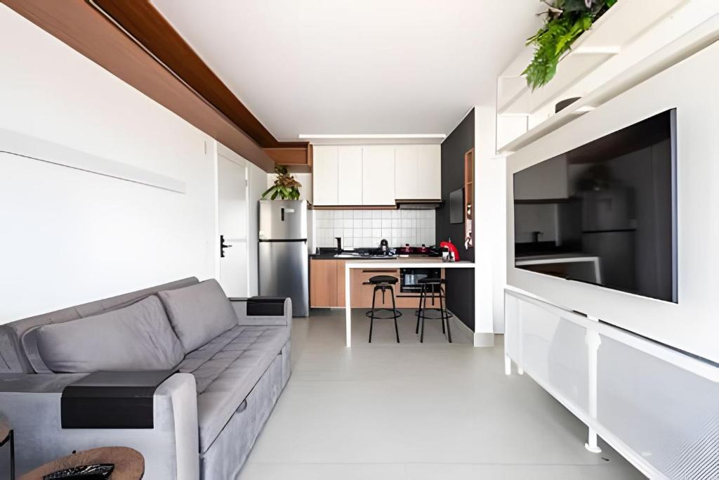 Η κουζίνα ή μικρή κουζίνα στο Conforto e vista do 17º andar | A/C e Wi-Fi 500Mb