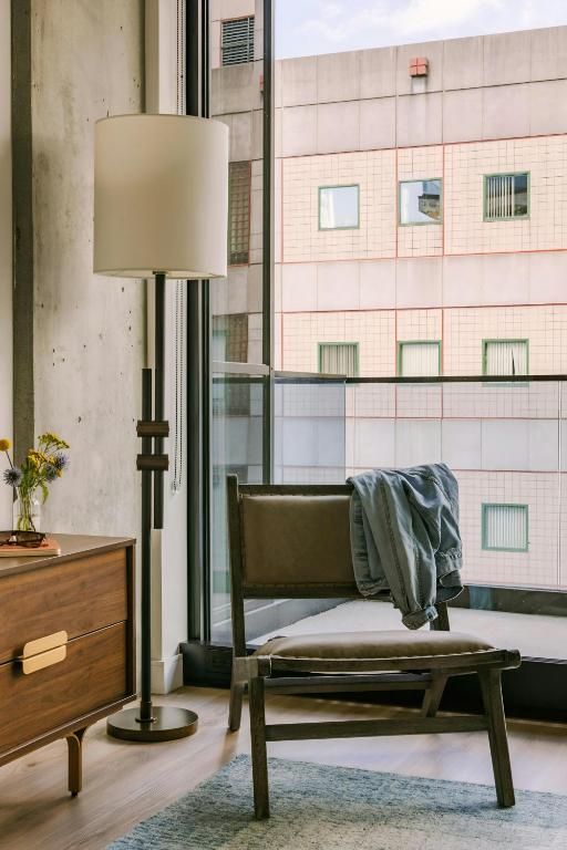 Posezení v ubytování Sonder by Marriott Bonvoy Maisonneuve Apartments Downtown