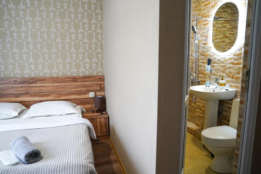 Koupelna v ubytování Hotel Elia Kazbegi