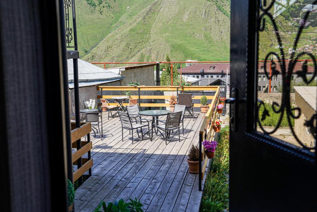 Balkón nebo terasa v ubytování Hotel Elia Kazbegi
