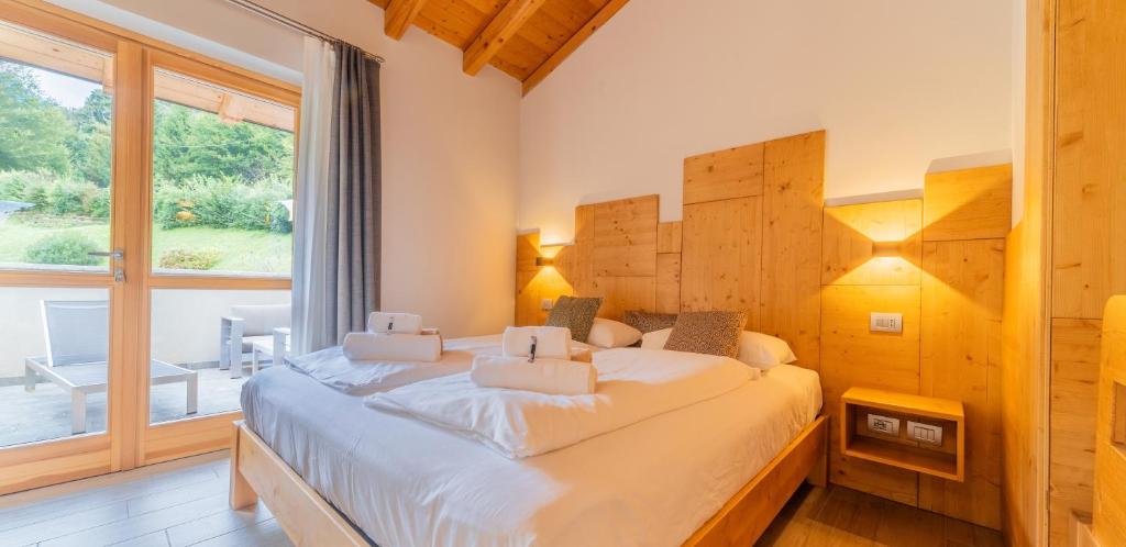 Piccola Valle - Family Room - First Floor