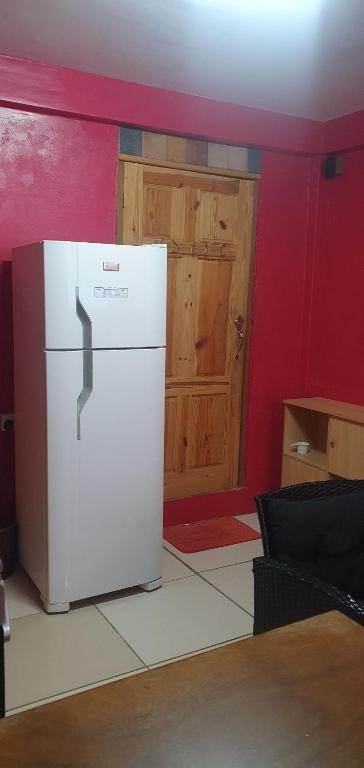 Kuchyň nebo kuchyňský kout v ubytování Comfortable modern studio villa