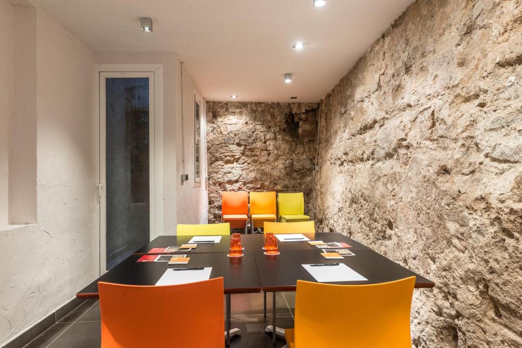 Posedenie v ubytovaní Apartaments Ciutat Vella