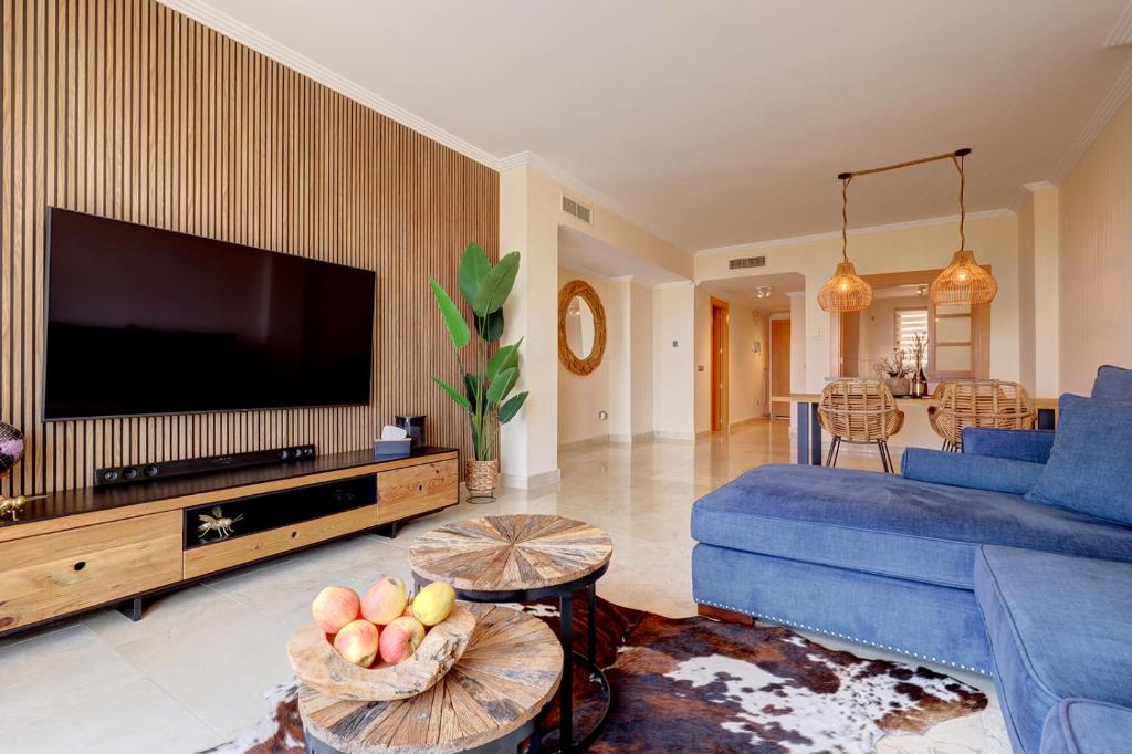 Et tv og/eller underholdning på Panoramic Sea Views Penthouse