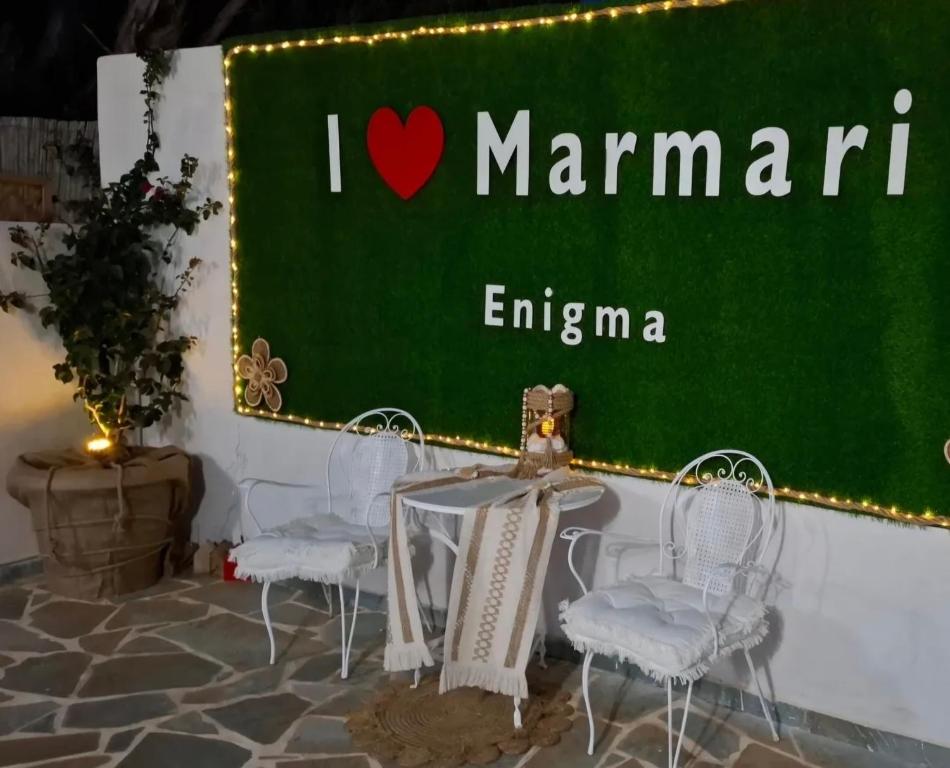 Zdjęcie z galerii obiektu Enigma Boutique Houses Votsalo w mieście Marmari