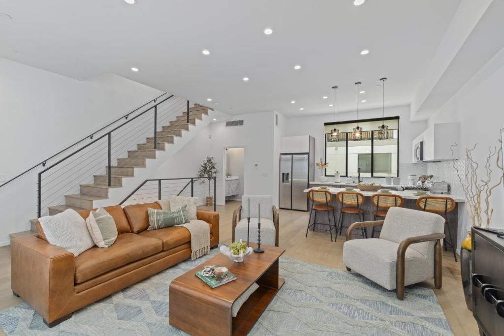 Posezení v ubytování Serene Hollywood