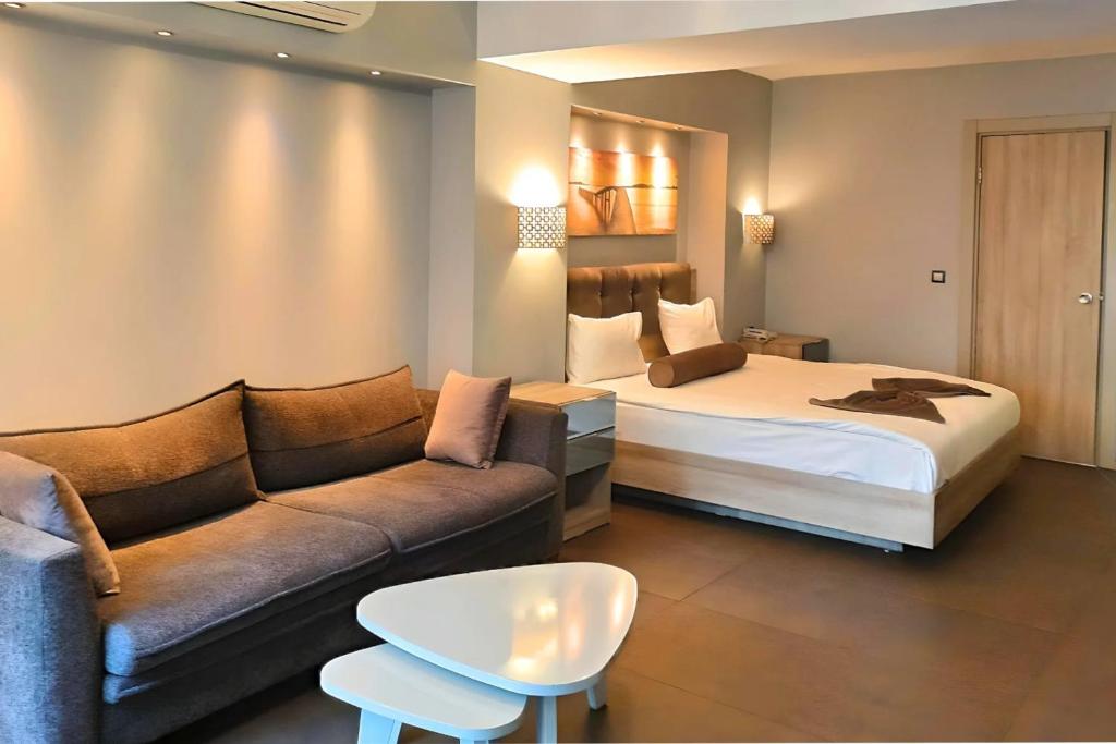 A bed or beds in a room at BC Residence Pangaldi