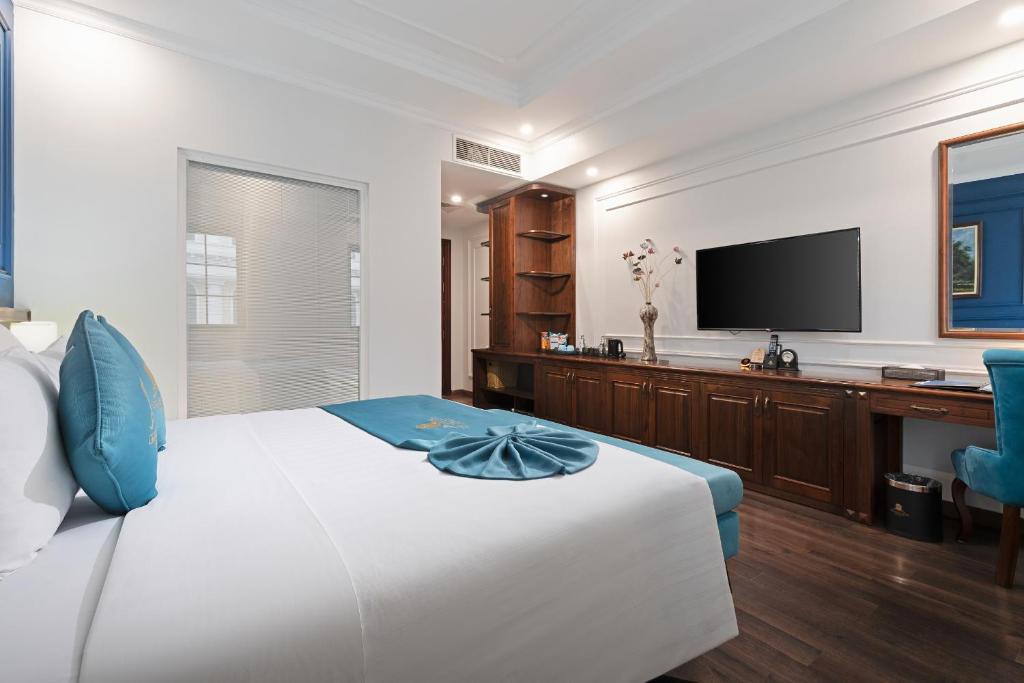 Grand Fleuve Boutique - 11